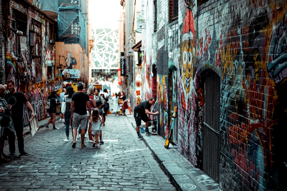 Vista da famosa Hosier Lane em Melbourne (Austrália)